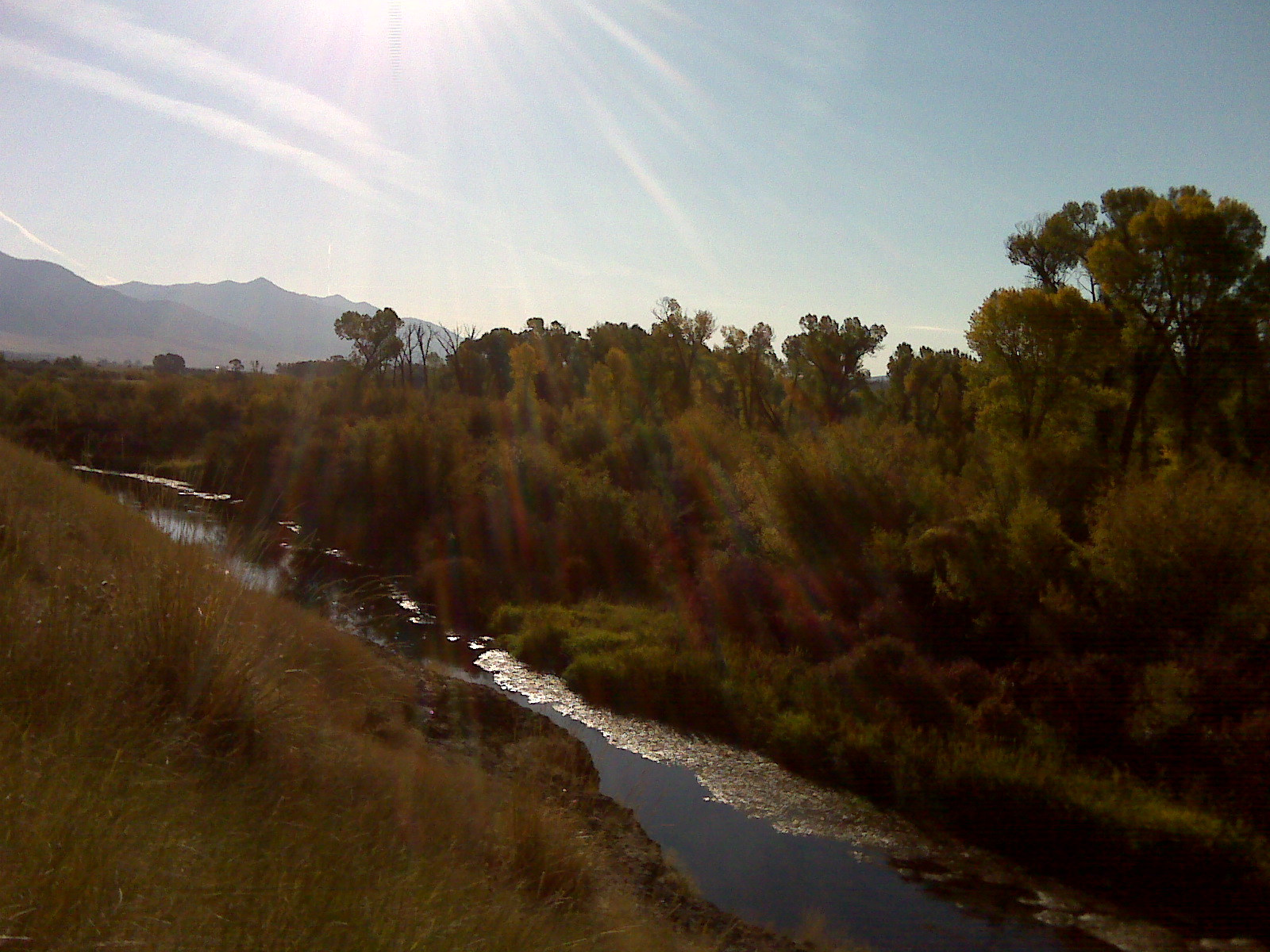 Snake River cutting through the mountains