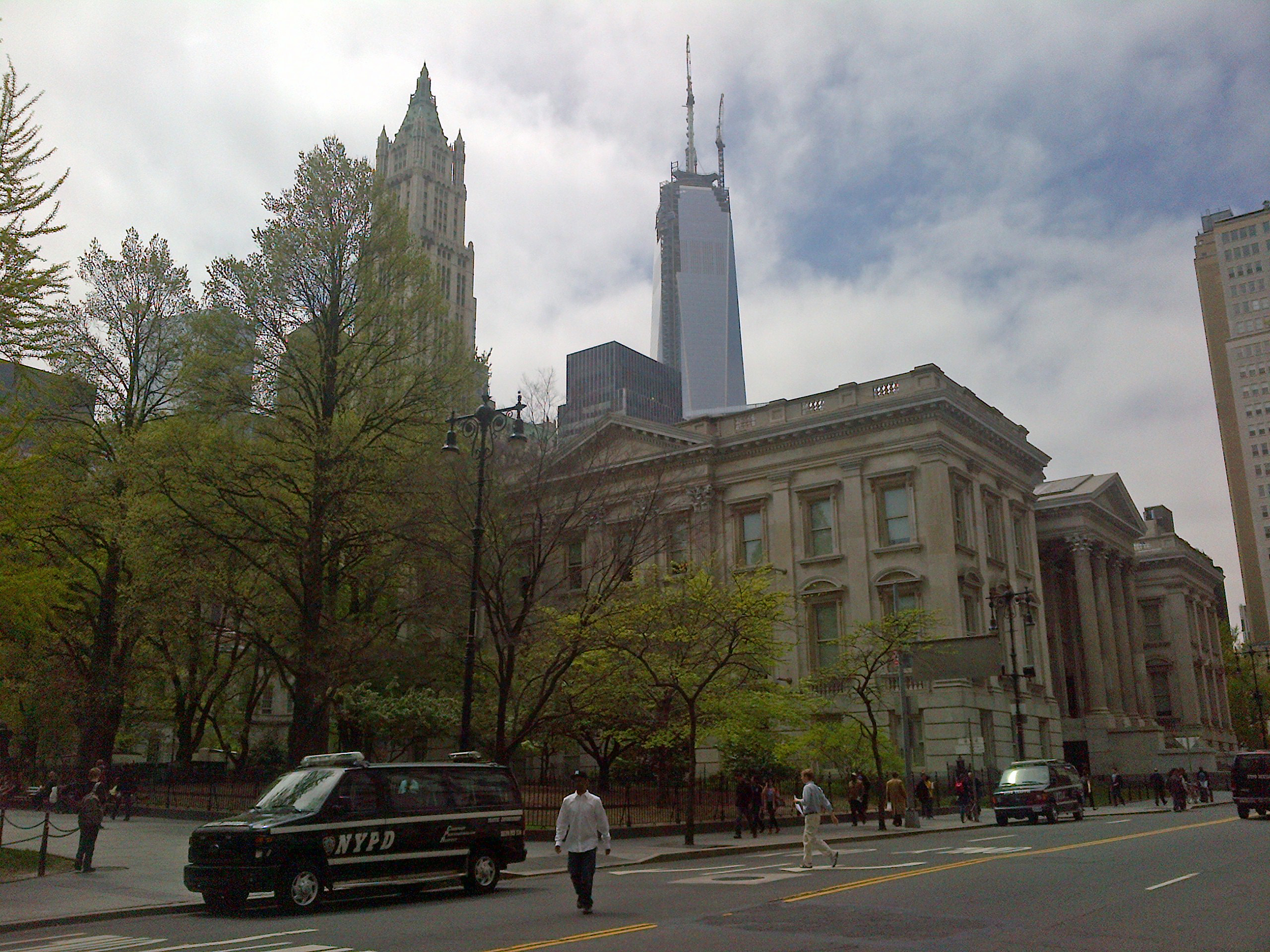 Woolworth Building andCity Hall Park